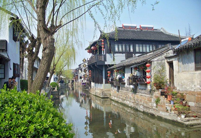 打造“声场巨兽”:立体声宽场效应酒吧音响系统,点歌完美融合!